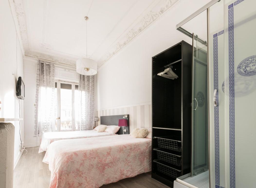 M&F 7 Rooms/7 Bathrooms Over Gran Via Мадрид Екстер'єр фото