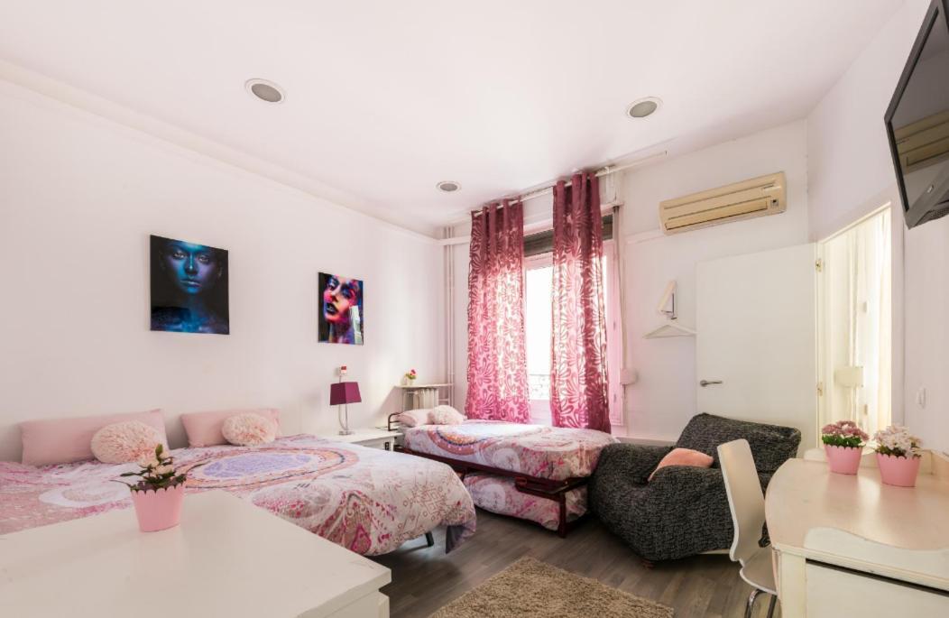 M&F 7 Rooms/7 Bathrooms Over Gran Via Мадрид Екстер'єр фото