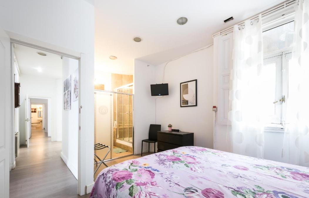 M&F 7 Rooms/7 Bathrooms Over Gran Via Мадрид Екстер'єр фото