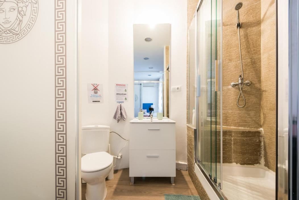 M&F 7 Rooms/7 Bathrooms Over Gran Via Мадрид Екстер'єр фото